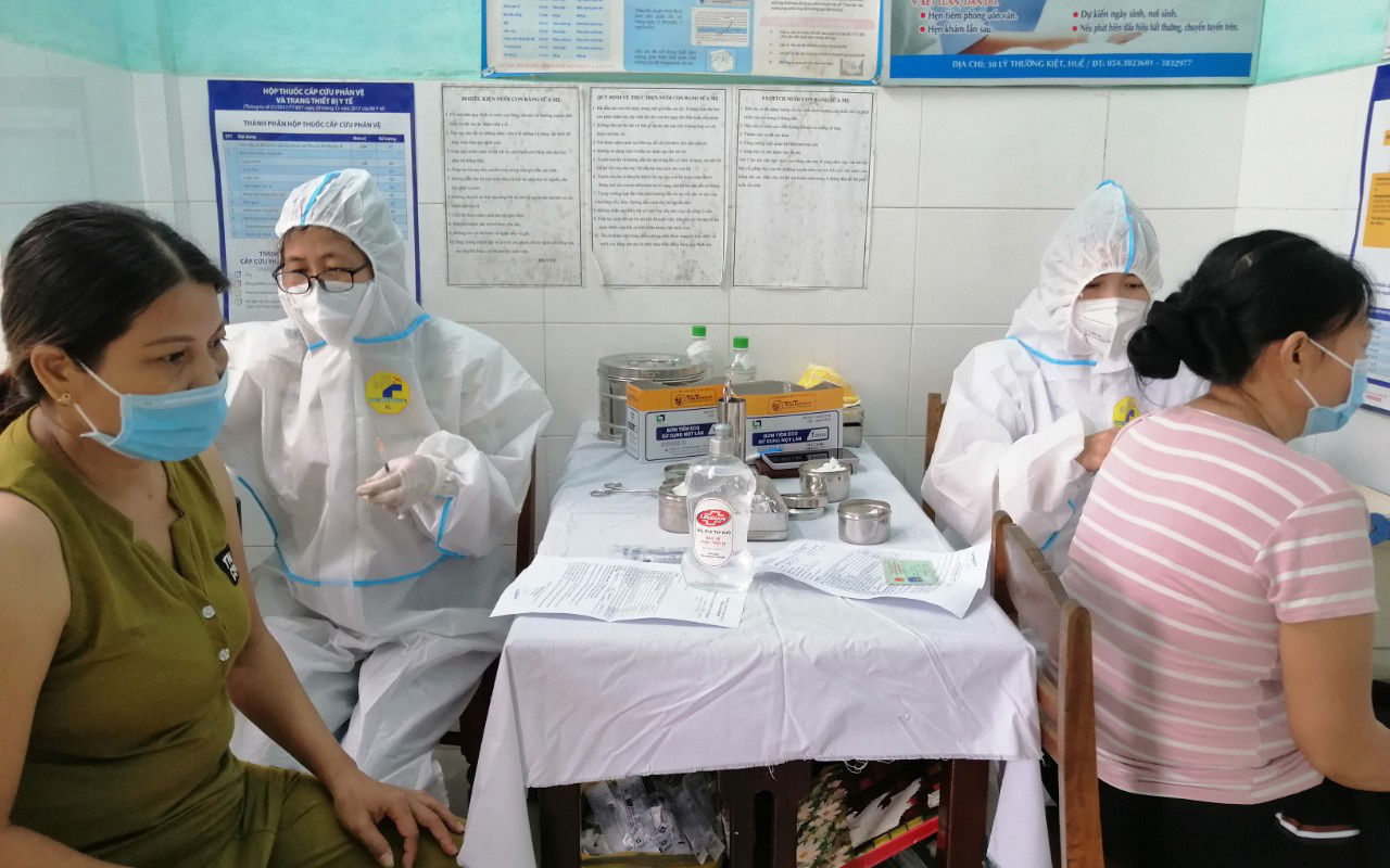 Thừa Thiên Huế triển khai tiêm 180.000 liều vaccine Vero Cell 