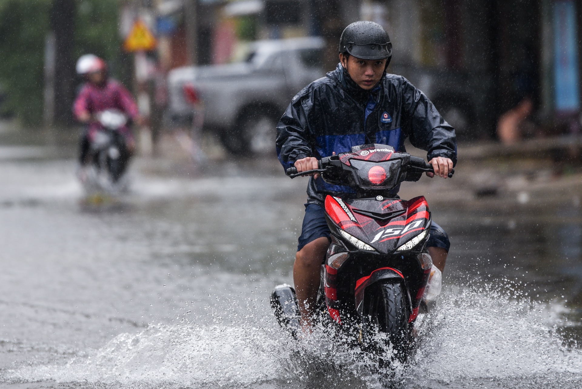 Miền Trung mưa lớn 3 ngày, miền Bắc trở rét - Ảnh 1.