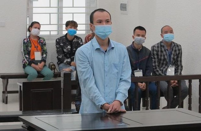 Kh&ocirc;ng nuốt được 'cục tức', U70 đ&acirc;m thanh ni&ecirc;n rửa xe trọng thương - Ảnh 1.