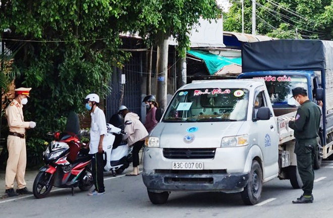 Sáng 19/10: Sài Gòn kẹt xe trở lại; Công an lên tiếng về lời tố bị hành hung của bà Phương Hằng - Ảnh 8.