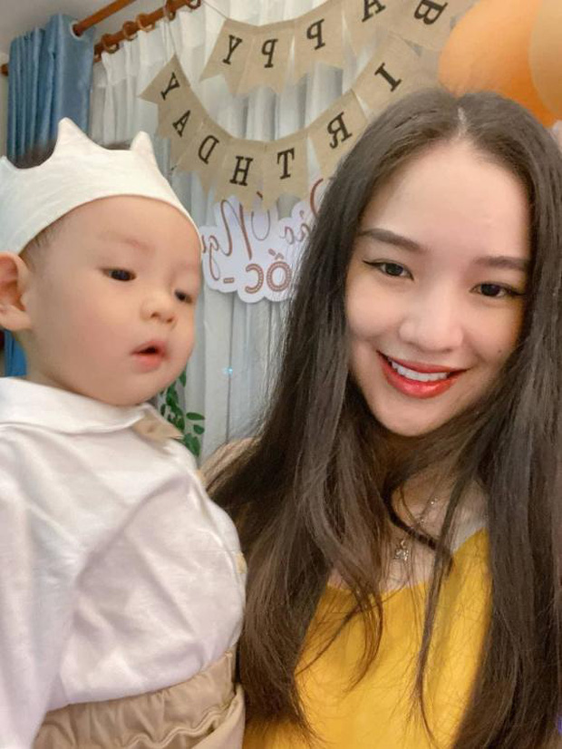 Sau 6 năm cố người mẫu Duy Nhân qua đời, bà xã hiếm hoi chia sẻ tổ ấm mới, diện mạo hiện tại ra sao? - Ảnh 2. Sau 6 năm cố người mẫu Duy Nhân qua đời, bà xã hiếm hoi chia sẻ tổ ấm mới, diện mạo hiện tại ra sao? - Ảnh 2.
