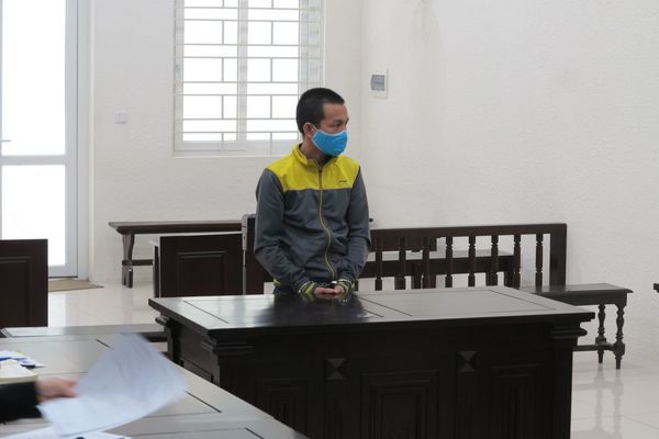 Khi 'yêu râu xanh' rình mò ở trường học hại đời bé gái - Ảnh 1. Khi 'yêu râu xanh' rình mò ở trường học hại đời bé gái - Ảnh 1.