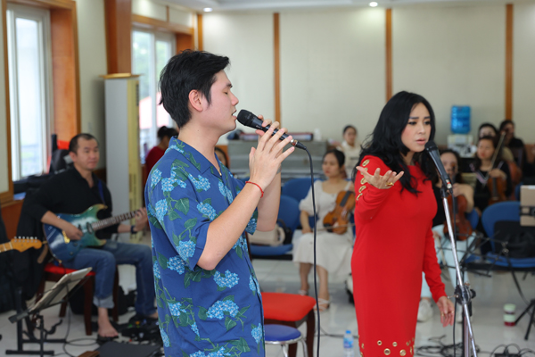 Con rể ca sĩ Thanh Lam cùng hòa giọng với mẹ vợ trong &quot;Con đường âm nhạc&quot; - Ảnh 2.