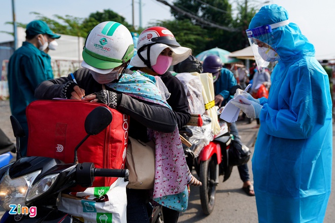 Tin sáng 27/10: Tin vui lớn của người dân khi vào TP.HCM, Hà Nội; Cuộc sống hiện tại của chủ nhân 15 con chó bị tiêu hủy như thế nào?
 - Ảnh 4.