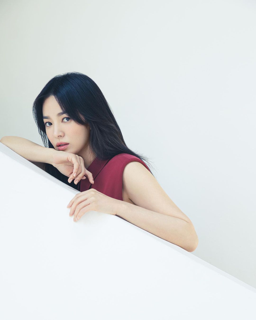 Song Hye Kyo bất ngờ để lộ tha thu: Nữ thần trong làng gái ngoan ngày nào giờ đã lột xác táo bạo rồi? - Ảnh 5.