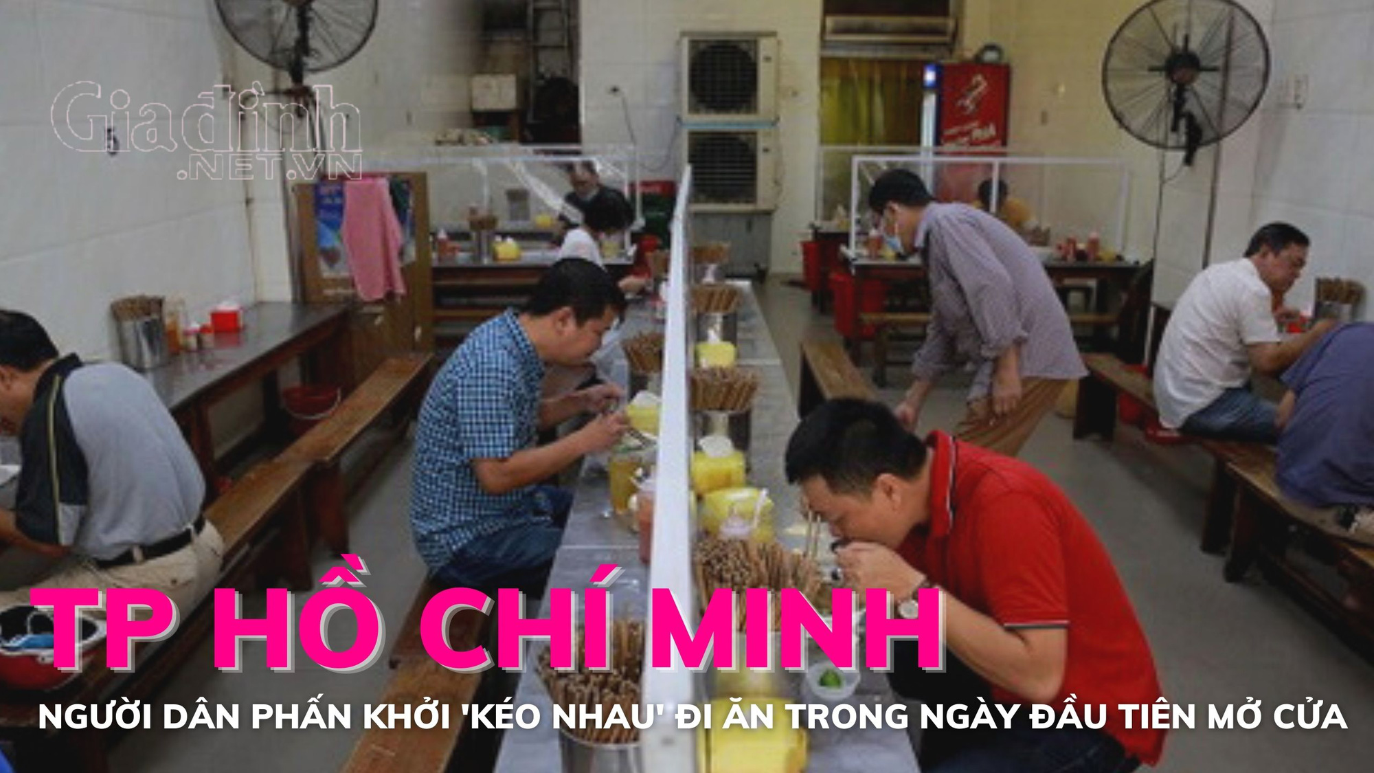 TP. Hồ Chí Minh: Người dân phấn khởi 'kéo nhau' đi ăn trong ngày đầu tiên bán tại chỗ