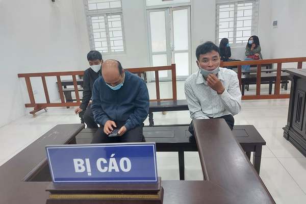 Dàn ‘quan xã’ ở Hà Nội bỏ ngoài sổ sách tiền tỷ - Ảnh 1.