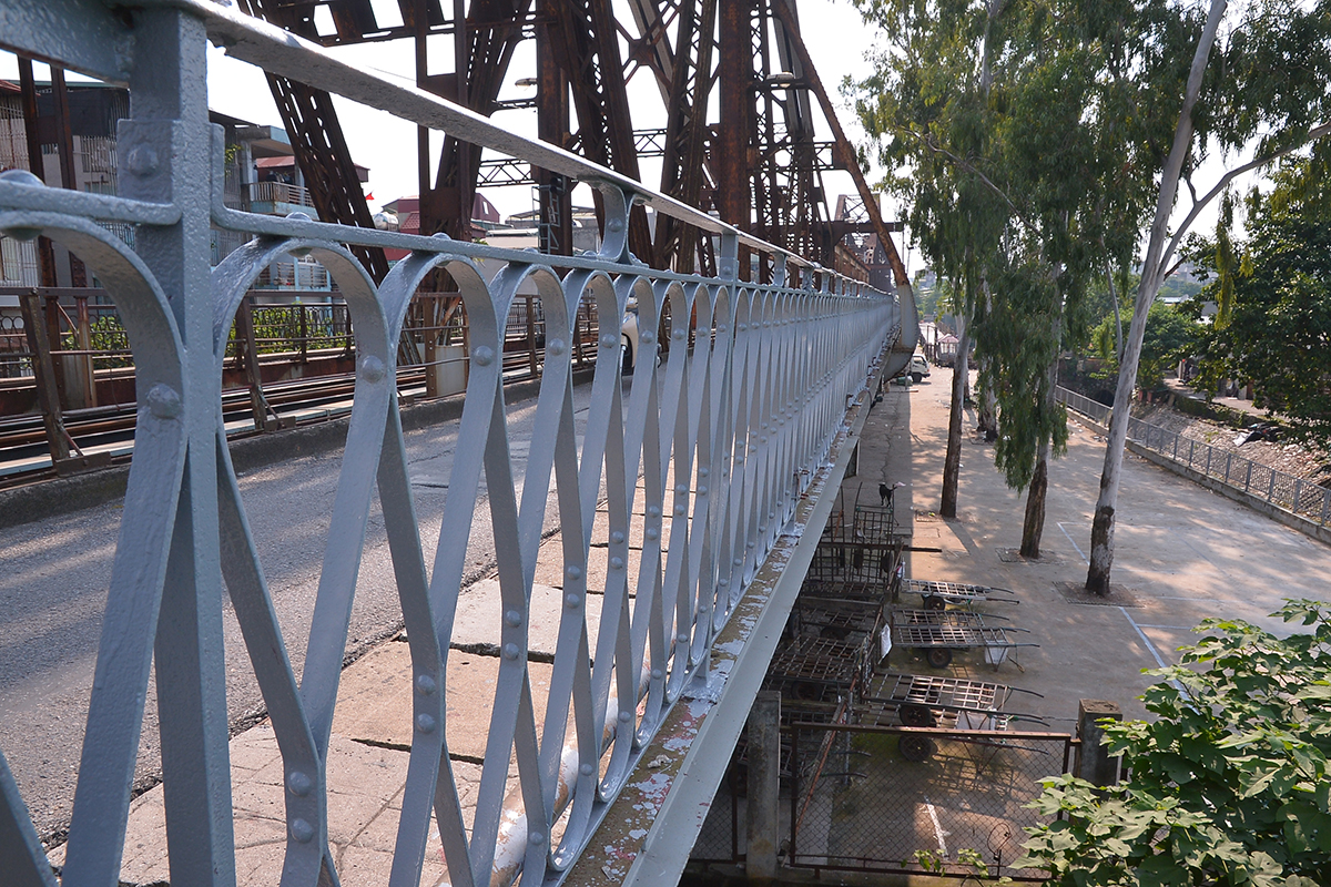 Hình ảnh vô cùng khác biệt trên cầu Long Biên trước và sau khi được sơn mới - Ảnh 14.