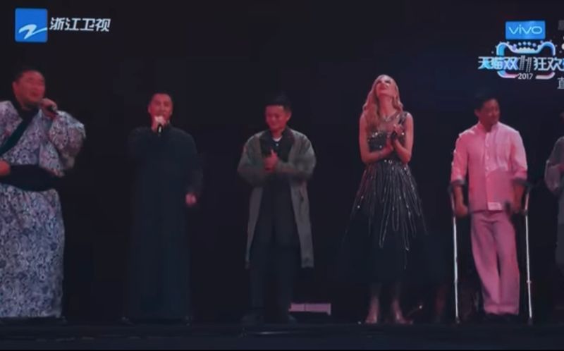 Si&ecirc;u sales 11/11, nữ ho&agrave;ng Livestream b&aacute;n được 1,25 tỷ USD - Ảnh 5.