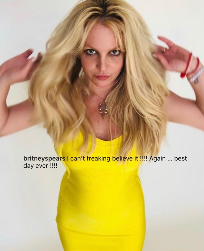 Britney chính thức được tự do sau 13 năm bị giám hộ - Ảnh 1.