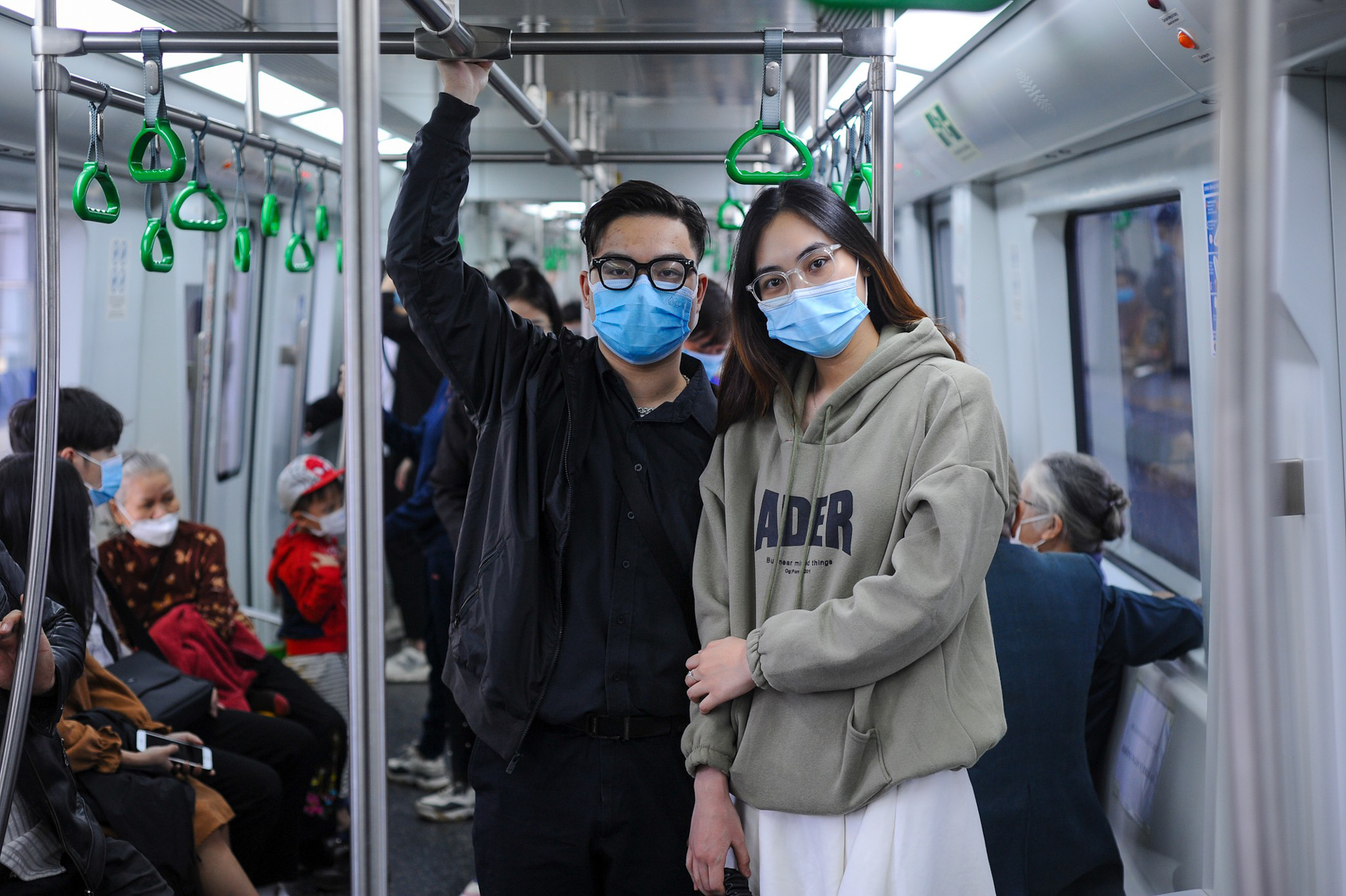 Hẹn hò đi tàu Cát Linh - Hà Đông ngày cuối tuần - Ảnh 7. Hẹn hò đi tàu Cát Linh - Hà Đông ngày cuối tuần - Ảnh 7.