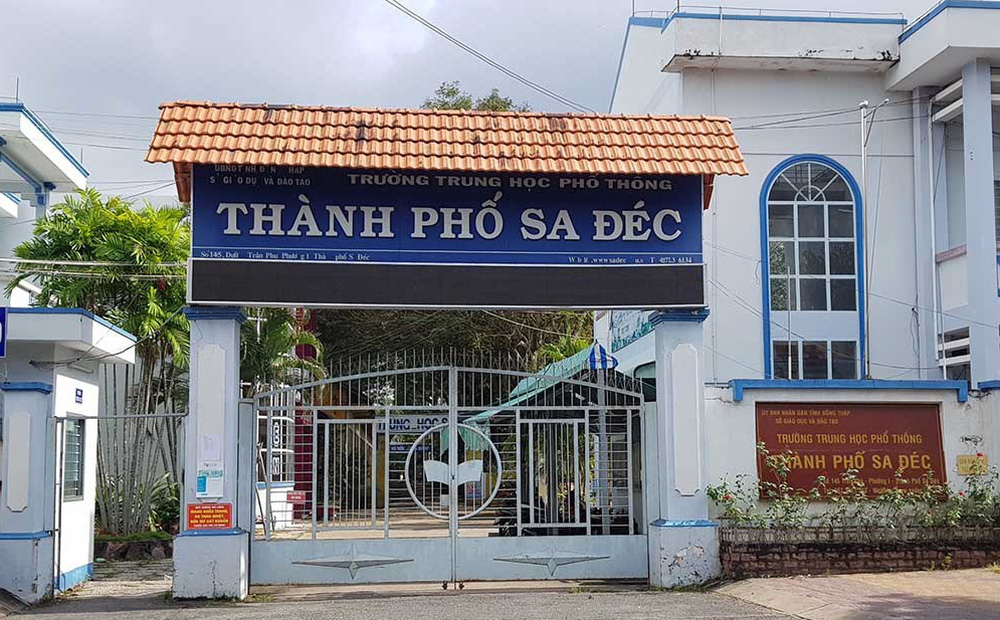 Thông tin mới nhất vụ việc thầy giáo dạy Toán để lộ hình &quot;nhạy cảm&quot; khi đang dạy online - Ảnh 2.