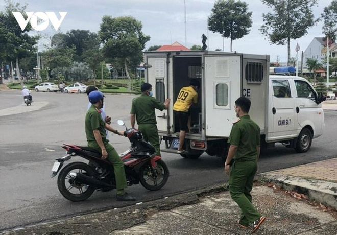 Tin trưa 17/11: Diễn biến mới nhất về dịch COVID-19 ở Hà Nội; Án mạng nghiêm trọng tại khu cách ly tập trung - Ảnh 5.