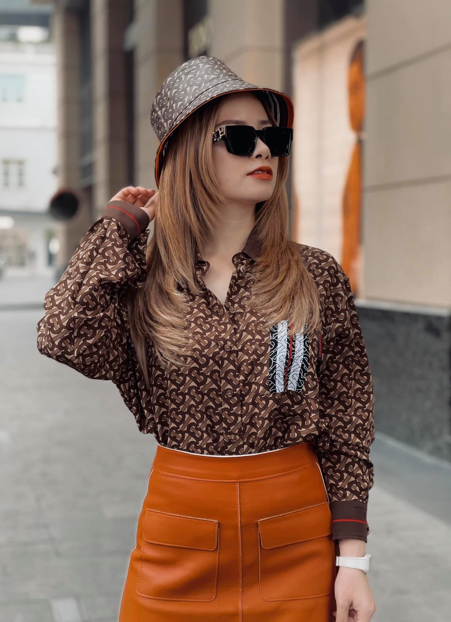 Những c&ocirc; gi&aacute;o xinh đẹp, n&oacute;ng bỏng của showbiz Việt - Ảnh 12.