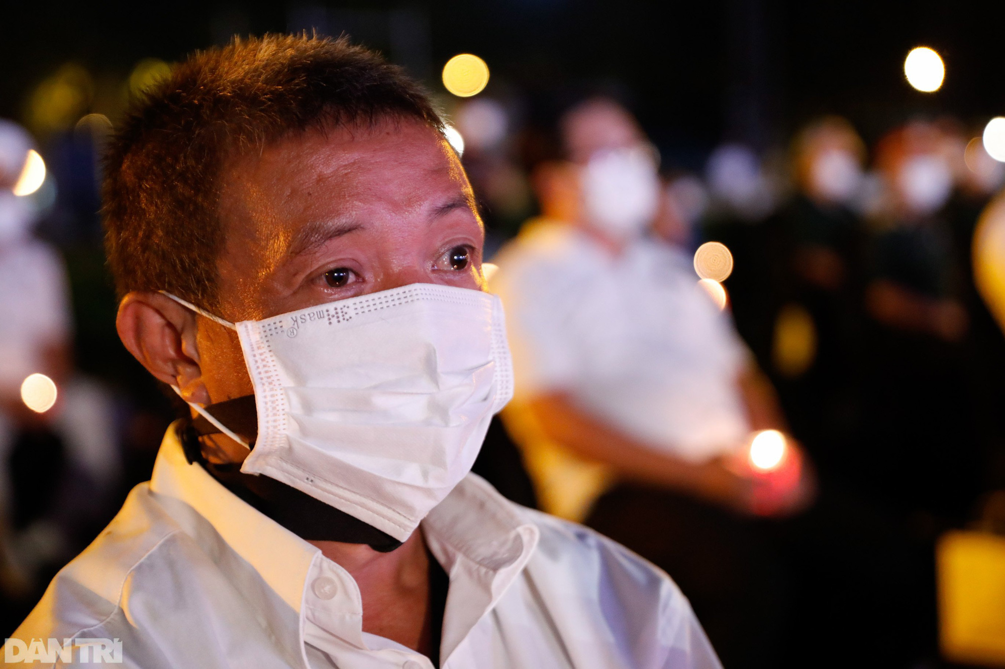 "&Ocirc;ng ấy từng ra chiến trường rồi trở về, nhưng lần n&agrave;y đi kh&ocirc;ng về nữa!" - Ảnh 3.