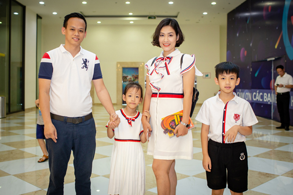 Diễn viên Hà Hương tiết lộ lý do các bạn trẻ kết hôn, sinh con muộn  - Ảnh 4.