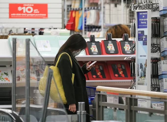 Cựu Công chúa Mako một mình đi mua sắm ở New York - Ảnh 9.
