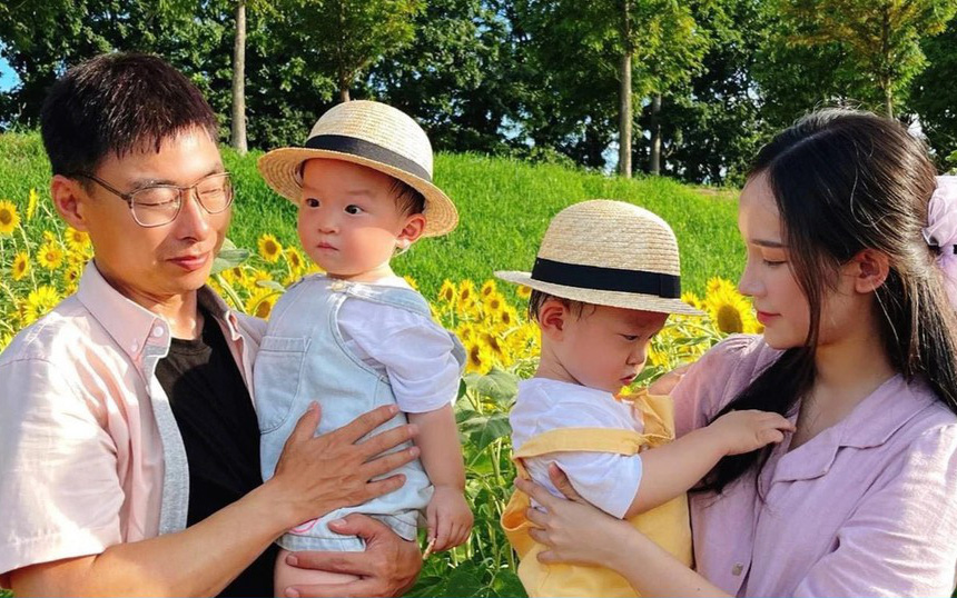 Vợ Việt, chồng Hàn chăm đưa con đi cắm trại để trải nghiệm