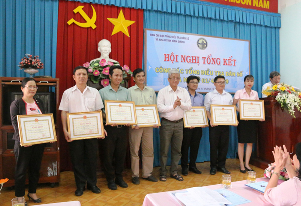 Bình Dương: Hoạt động kỷ niệm 60 năm Ngày truyền thống ngành dân số Việt Nam  - Ảnh 3.