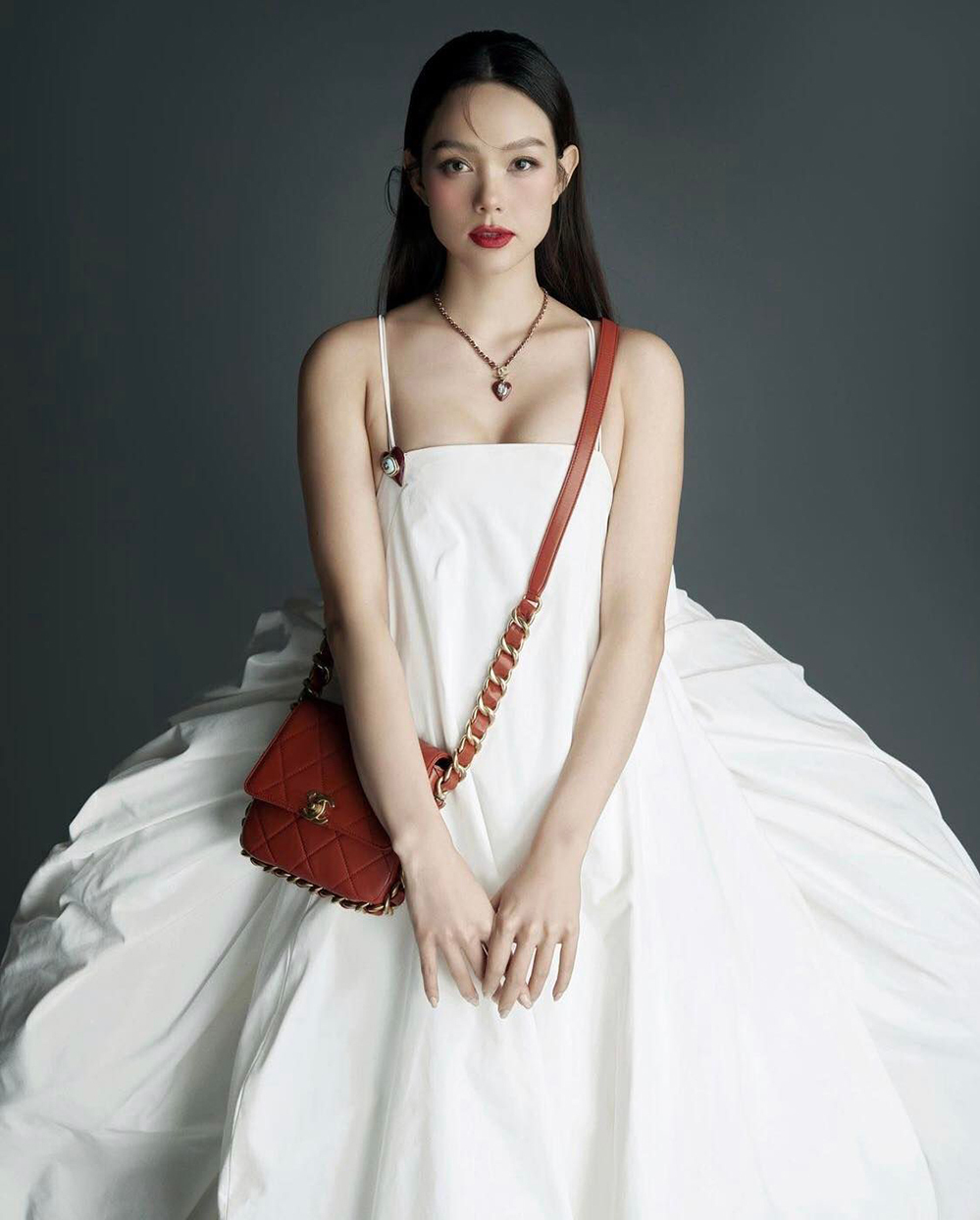 Váy cưới gần 400 triệu đồng của Minh Hằng được sao Hollywood ưa chuộng