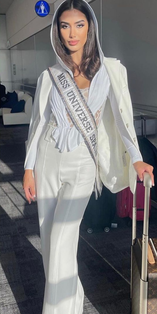 Kim Duyên sành điệu, gợi cảm bên dàn thí sinh Miss Universe 2021 - Ảnh 12.