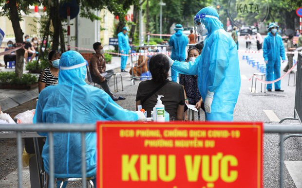 Hà Nội lập kỷ lục 'kép': 390 ca nhiễm mới, 220 ca cộng đồng