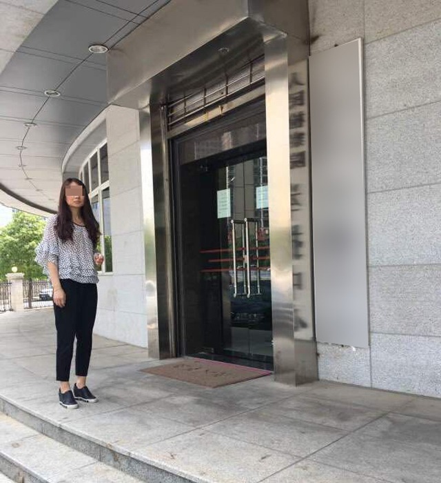Nữ sinh đi uống với bạn rồi vào khách sạn, sáng hôm sau nhân viên chết lặng khi lên phòng - Ảnh 3. Nữ sinh đi uống với bạn rồi vào khách sạn, sáng hôm sau nhân viên chết lặng khi lên phòng - Ảnh 3.
