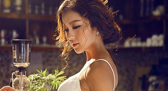 Gái trẻ khóc lặng biết đám cưới với "đại gia bất động sản" là cuộc lừa tình tiền cay đắng