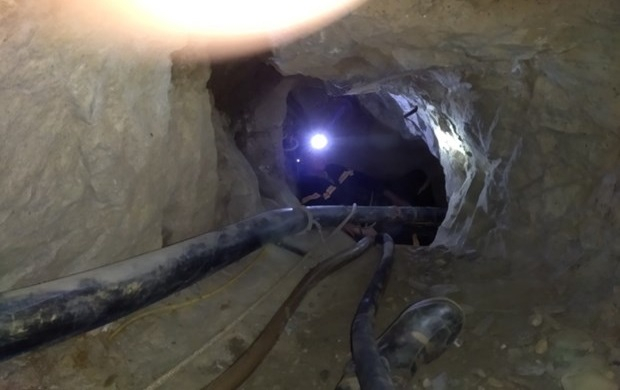 Hai người kẹt trong hang ở Bắc Kạn là do đi tìm kho báu - Ảnh 2. Hai người kẹt trong hang ở Bắc Kạn là do đi tìm kho báu - Ảnh 2.