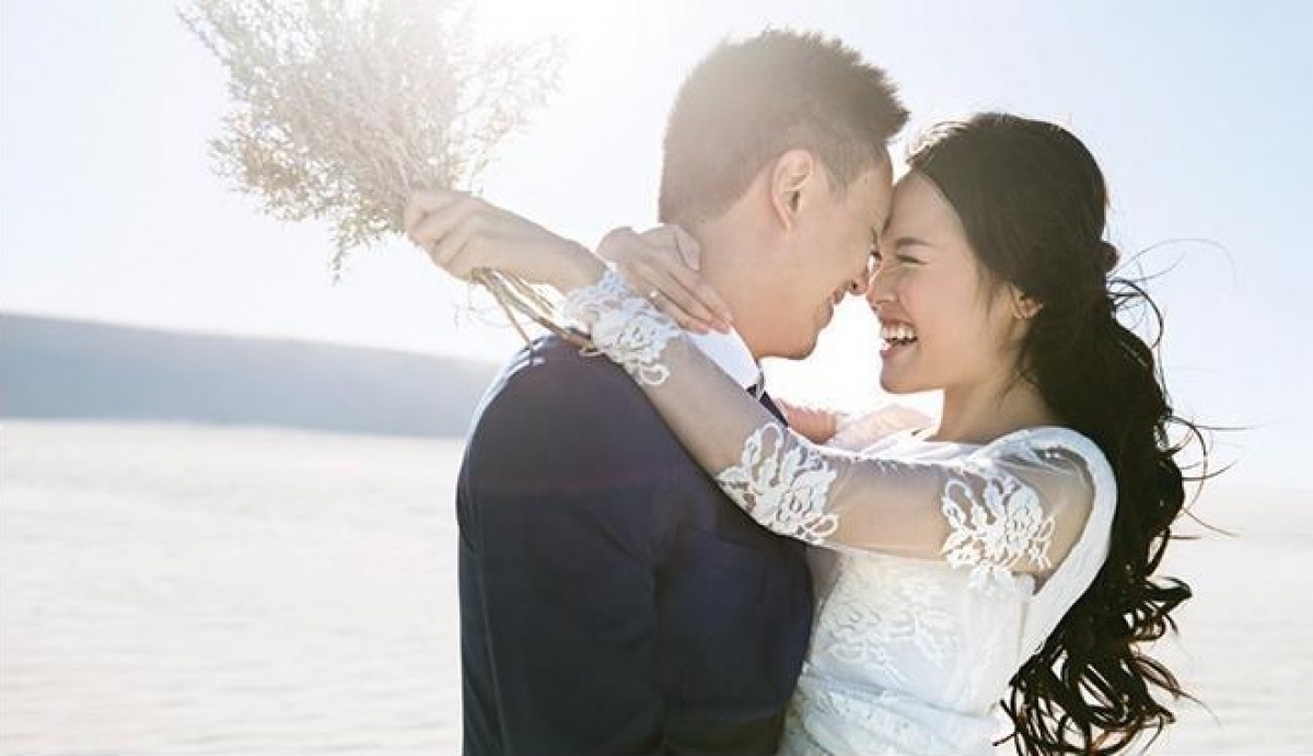 Thấy mẹ chồng không bao giờ ngồi ăn chung bàn, con dâu đòi ly hôn sau khi biết sự thật - Ảnh 1. Thấy mẹ chồng không bao giờ ngồi ăn chung bàn, con dâu đòi ly hôn sau khi biết sự thật - Ảnh 1.