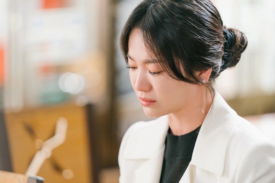 Diễn xuất xuất thần của Song Hye Kyo giúp phim lập kỷ lục rating mới - Ảnh 4.
