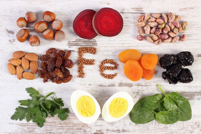 Thường xuyên cảm thấy lạnh, rùng mình có thể là dấu hiệu cảnh báo những vấn đề sức khỏe này - Ảnh 3.