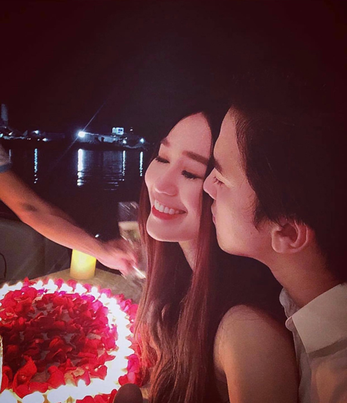 Bốn năm Khánh My, Tiến Vũ kề vai sát cánh - Ảnh 2. Bốn năm Khánh My, Tiến Vũ kề vai sát cánh - Ảnh 2.