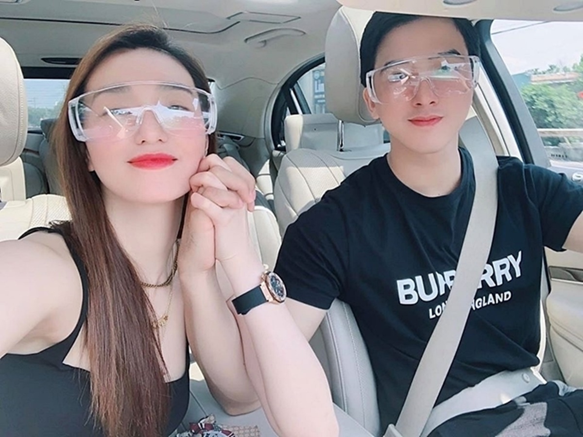 Bốn năm Khánh My, Tiến Vũ kề vai sát cánh - Ảnh 11. Bốn năm Khánh My, Tiến Vũ kề vai sát cánh - Ảnh 11.