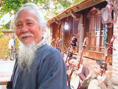 Nghệ sĩ Việt xót thương sự ra đi của &quot;ông già màn ảnh&quot; Mai Thành - Ảnh 3.