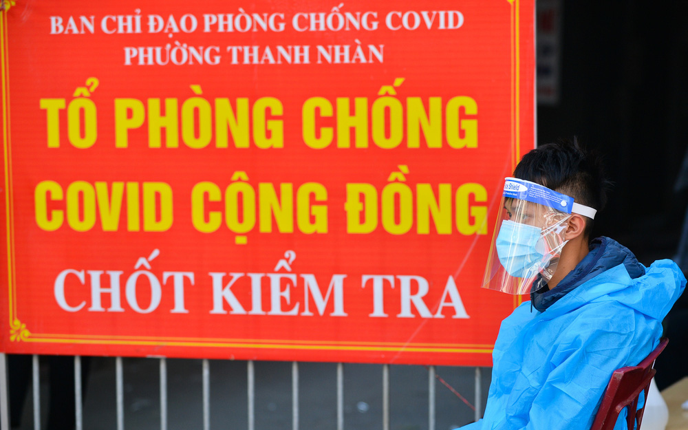 Tin sáng 20/12: Chốt phong tỏa dày đặc tại quận ở Hà Nội vừa dừng bán hàng ăn tại chỗ; Thảo Cầm Viên Sài Gòn bất ngờ đón hàng nghìn khách vui chơi