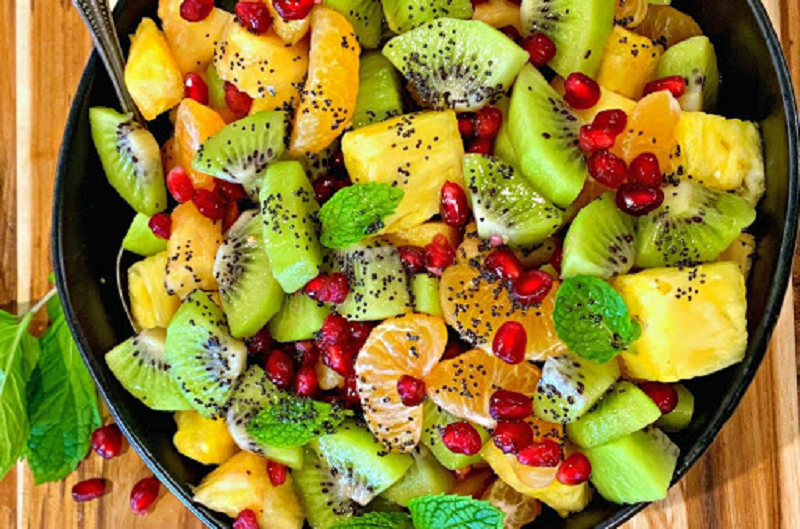 Kiwi xanh cuối mùa quả to đều, ngọt, thơm mà giá rẻ giật mình - Ảnh 5. Kiwi xanh cuối mùa quả to đều, ngọt, thơm mà giá rẻ giật mình - Ảnh 5.