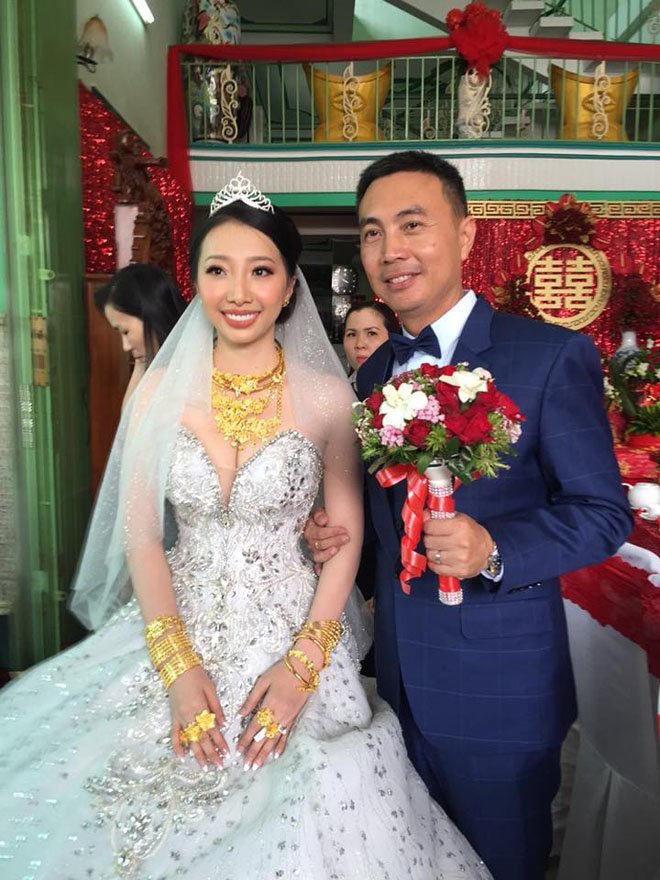 Cuộc sống sau kết hôn gây tò mò của cô dâu đi lấy chồng với hồi môn "khủng" - Ảnh 7. Cuộc sống sau kết hôn gây tò mò của cô dâu đi lấy chồng với hồi môn "khủng" - Ảnh 7.