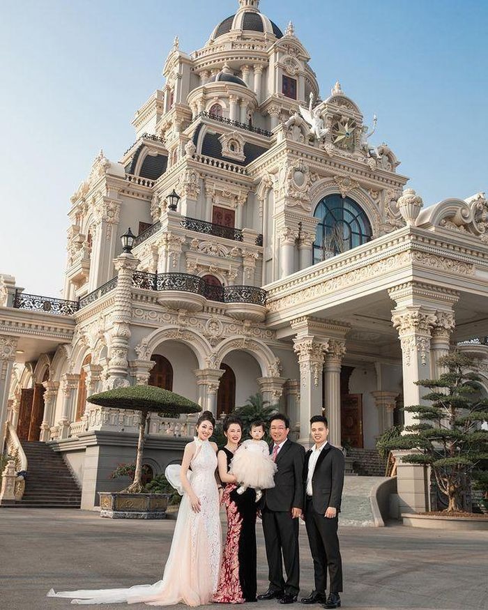 Cuộc sống sau kết hôn gây tò mò của cô dâu đi lấy chồng với hồi môn "khủng" - Ảnh 3. Cuộc sống sau kết hôn gây tò mò của cô dâu đi lấy chồng với hồi môn "khủng" - Ảnh 3.