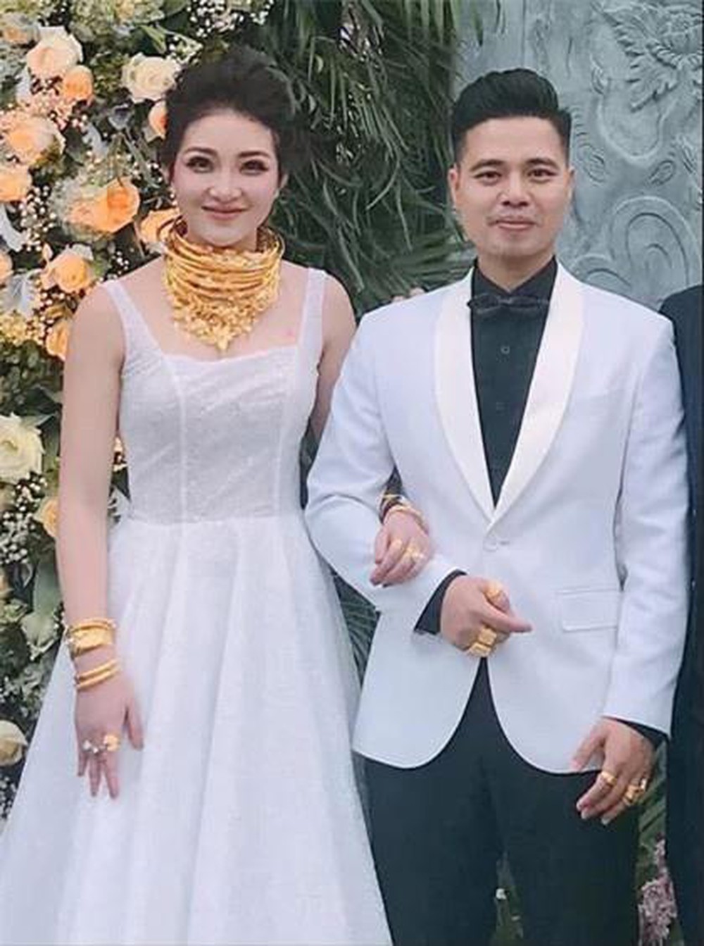 Cuộc sống sau kết hôn gây tò mò của cô dâu đi lấy chồng với hồi môn "khủng" - Ảnh 2. Cuộc sống sau kết hôn gây tò mò của cô dâu đi lấy chồng với hồi môn "khủng" - Ảnh 2.