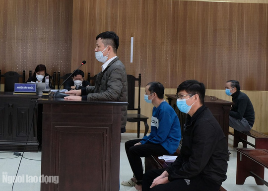 Chủ mưu đạo diễn tống tiền 2 Ph&oacute; chủ tịch thị x&atilde; bị đề nghị 17-18 năm t&ugrave; - Ảnh 2.