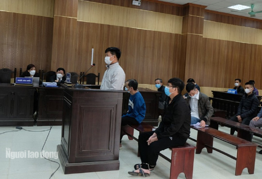 Chủ mưu đạo diễn tống tiền 2 Ph&oacute; chủ tịch thị x&atilde; bị đề nghị 17-18 năm t&ugrave; - Ảnh 1.