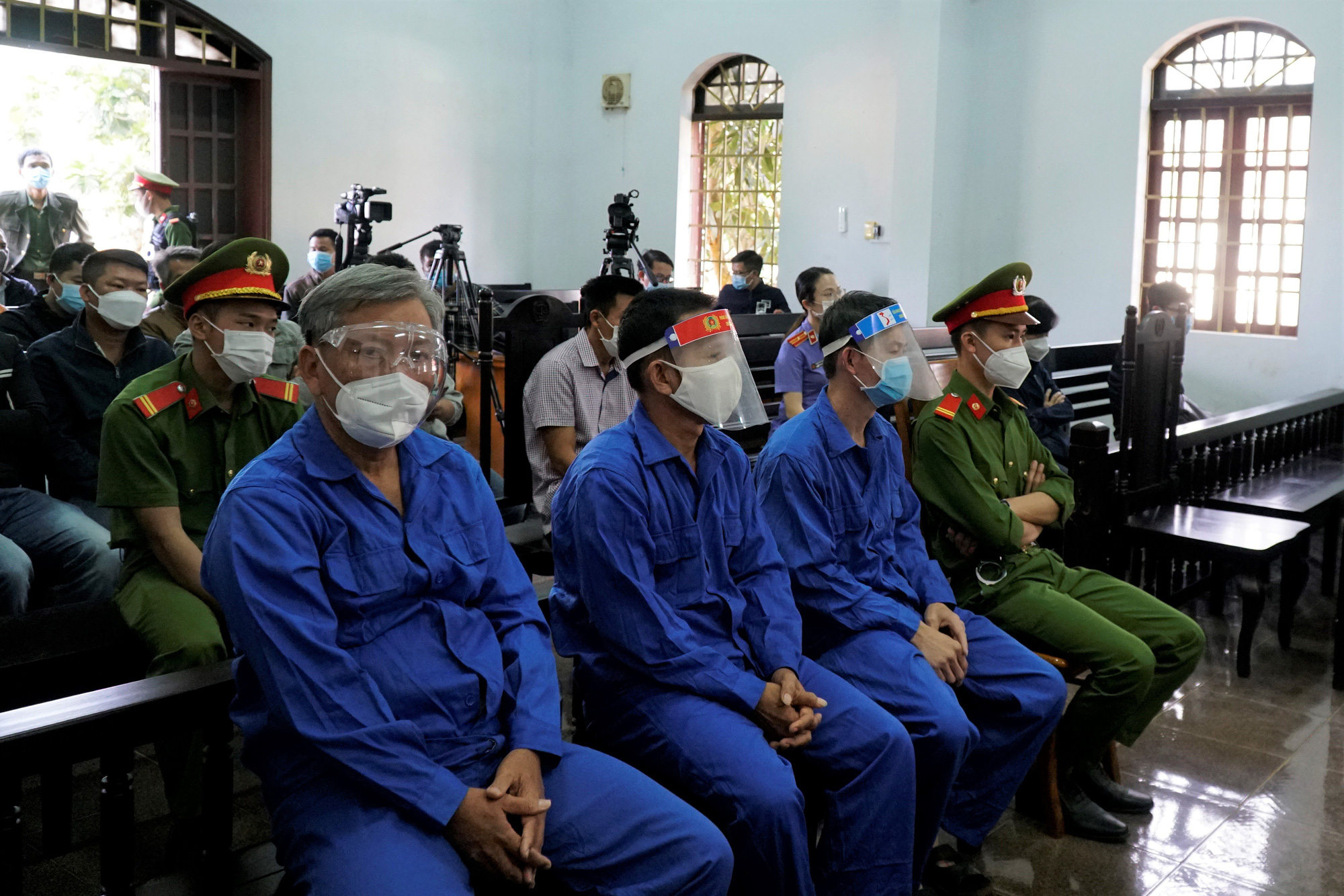 "Tr&ugrave;m" xăng giả Trịnh Sướng xin giảm nhẹ h&igrave;nh phạt - Ảnh 2.