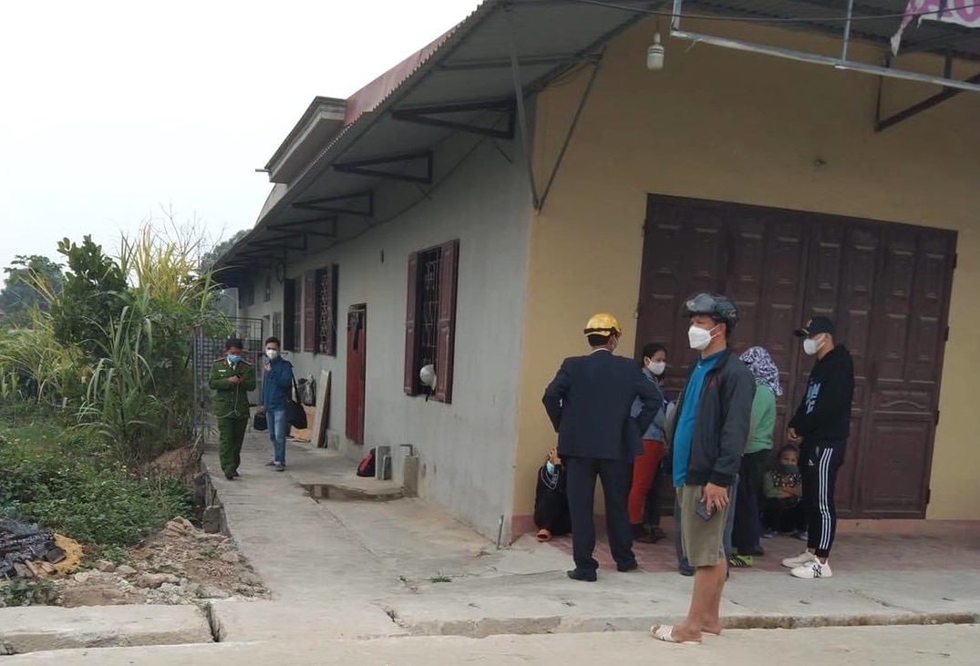 Cháu đi học về thì hốt hoảng phát hiện bà tử vong trên vũng máu, cổ có vết thương - Ảnh 1. Cháu đi học về thì hốt hoảng phát hiện bà tử vong trên vũng máu, cổ có vết thương - Ảnh 1.