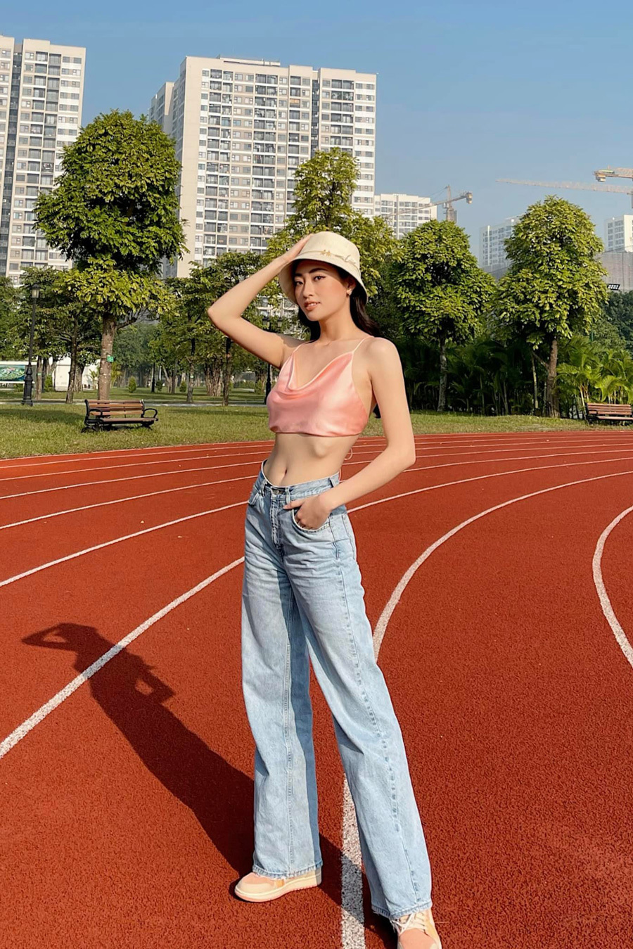 Loạt hoa hậu sở hữu đ&ocirc;i ch&acirc;n d&agrave;i tr&ecirc;n 1m tuyệt đẹp - Ảnh 16.