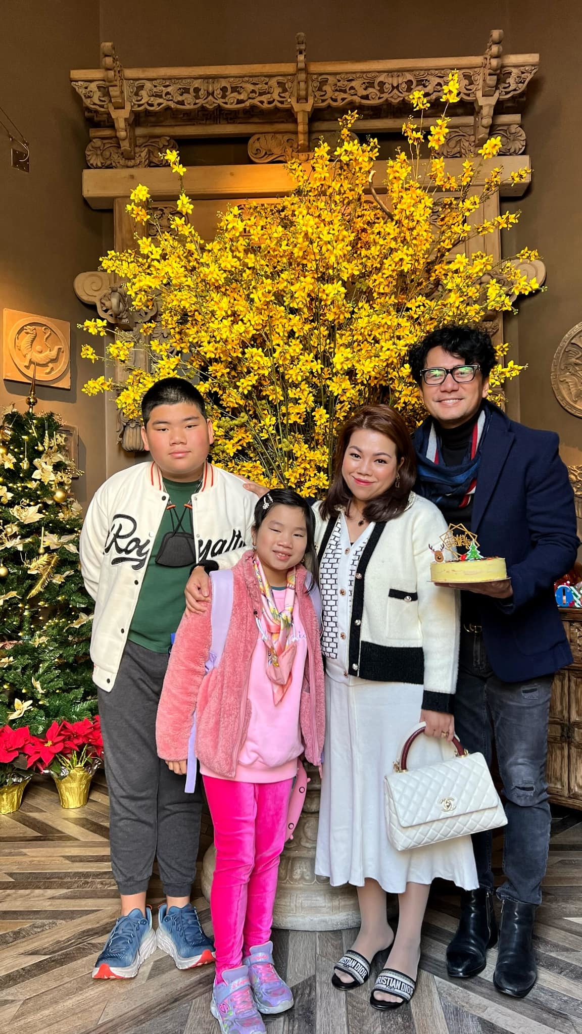Trương Minh Cường mừng sinh nhật bên vợ cũ và hai con - Ảnh 6.