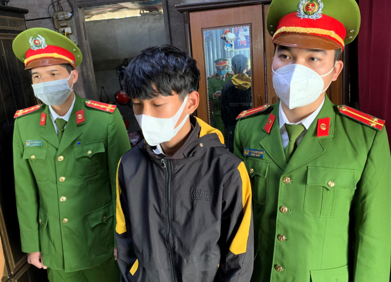 Nam thanh niên rút dao đâm trọng thương 2 người tại quán cafe - Báo Công an nhân dân điện tử - Ảnh 1. Nam thanh niên rút dao đâm trọng thương 2 người tại quán cafe - Báo Công an nhân dân điện tử - Ảnh 1.