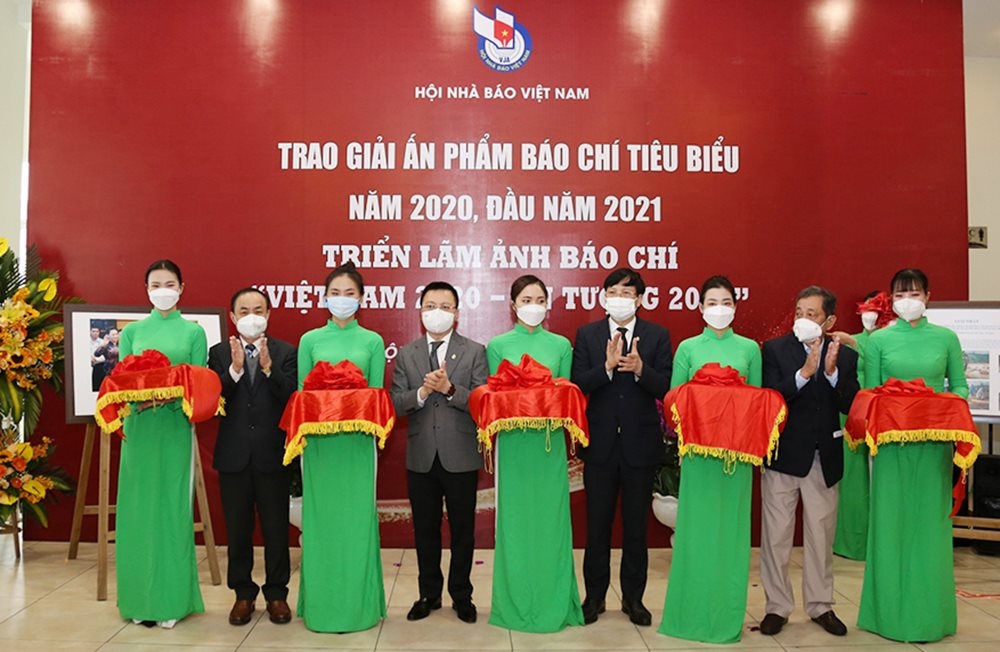 Phó Chủ tịch Thường trực Hội Nhà báo Việt Nam Hồ Quang Lợi: Đổi mới, sáng tạo vì một nền báo chí chuyên nghiệp, hiện đại và nhân văn