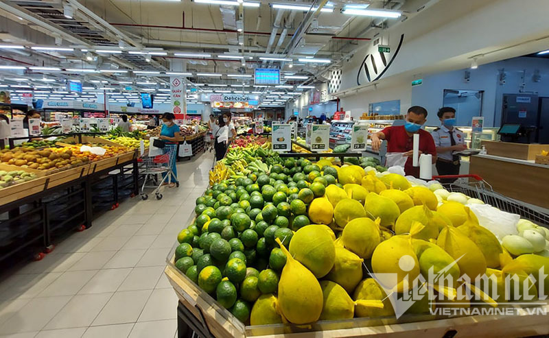 Tắc đường sang Trung Quốc, hàng triệu tấn nông sản 'dội chợ' mùa Tết - Ảnh 2.