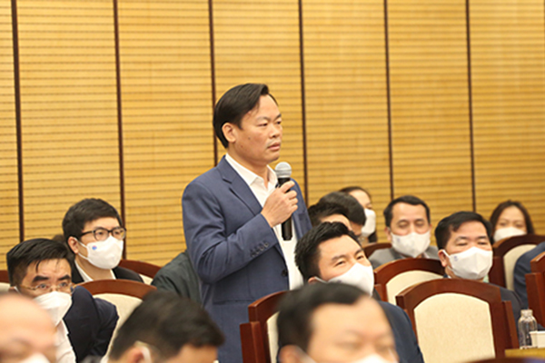 Tin sáng 10/12: Hà Nội vất vả vì karaoke chui, Chủ tịch quận đề nghị bán hàng ăn mang về - Ảnh 2.